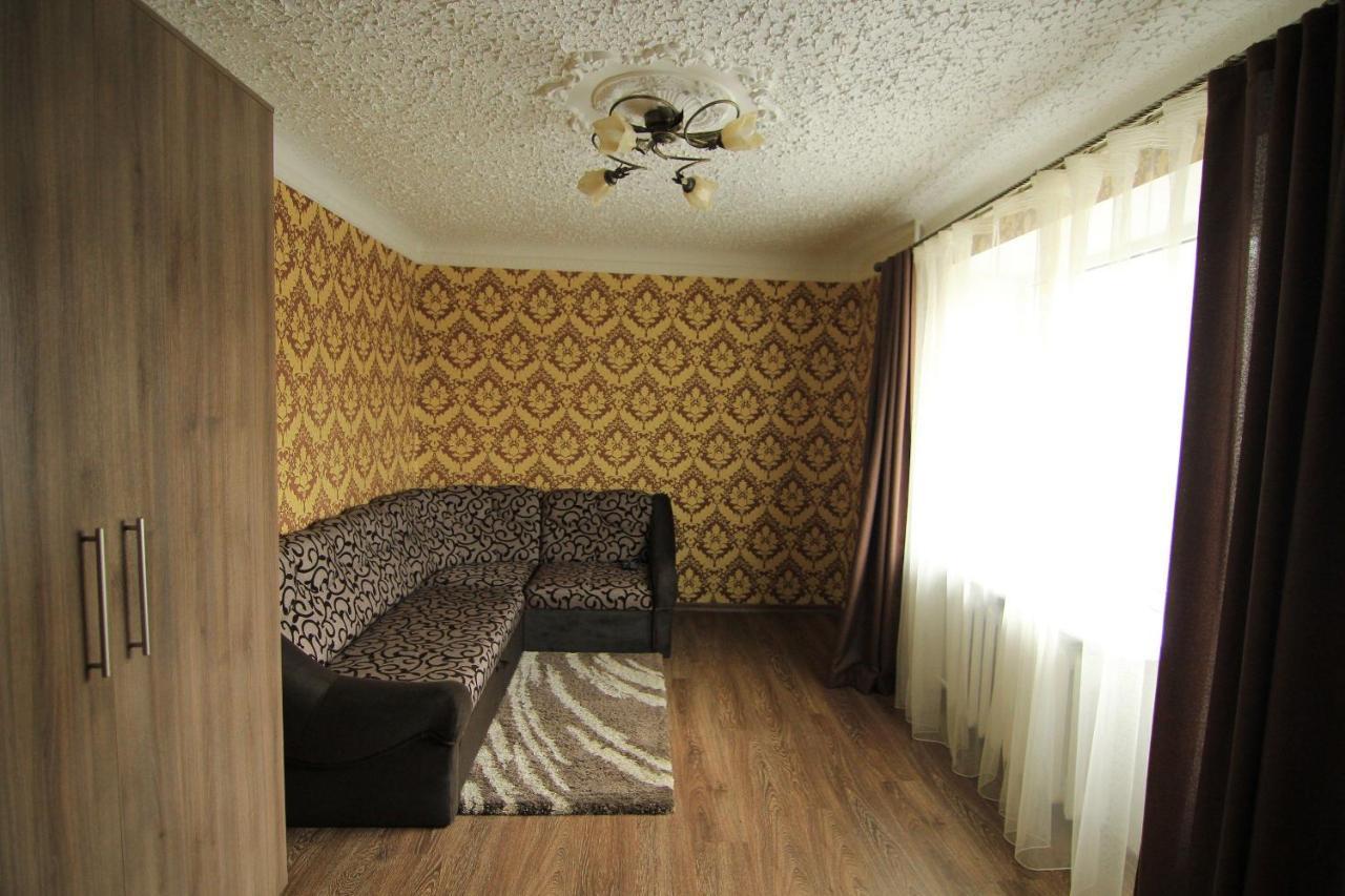 Сімейні Затишні Апартаменти В Самому Центрі Рівного Rivne Dış mekan fotoğraf